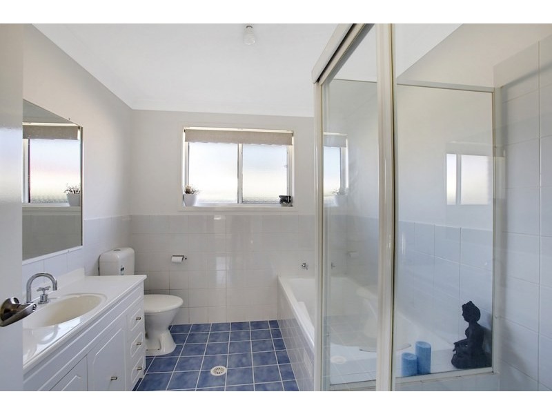7 Stephenson Place, Currans Hill NSW 2567