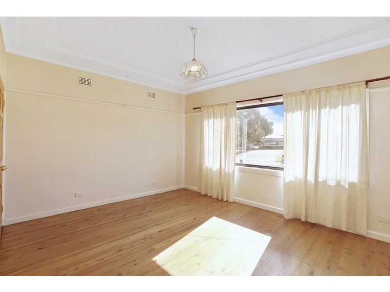 6 Glendiver Road, The Oaks NSW 2570