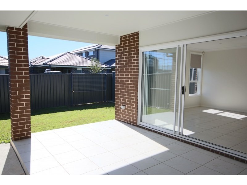 39 Butler Avenue, Gregory Hills NSW 2557