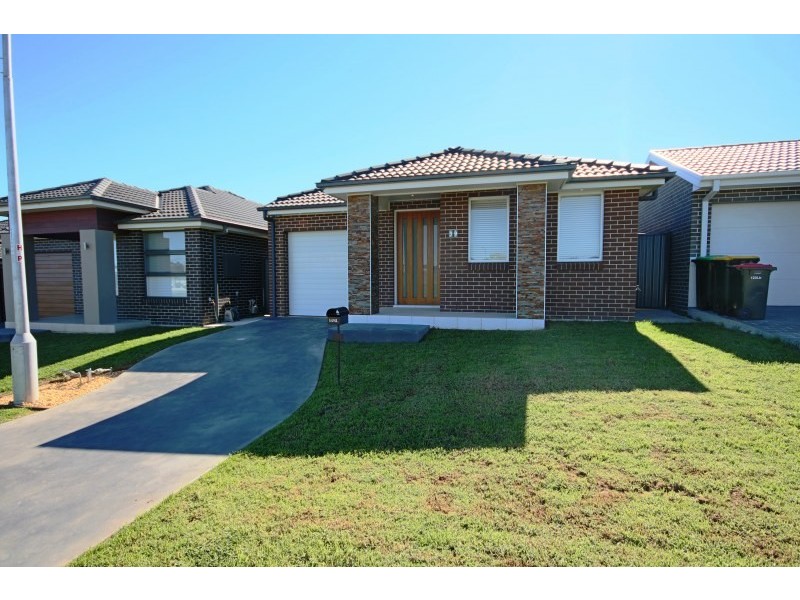 39 Butler Avenue, Gregory Hills NSW 2557