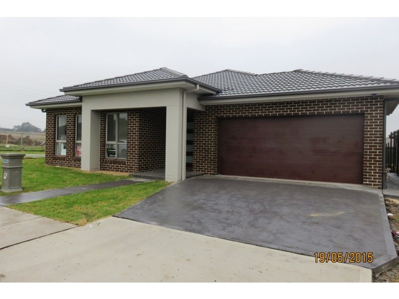 58 Easton Avenue, Spring Farm NSW 2570