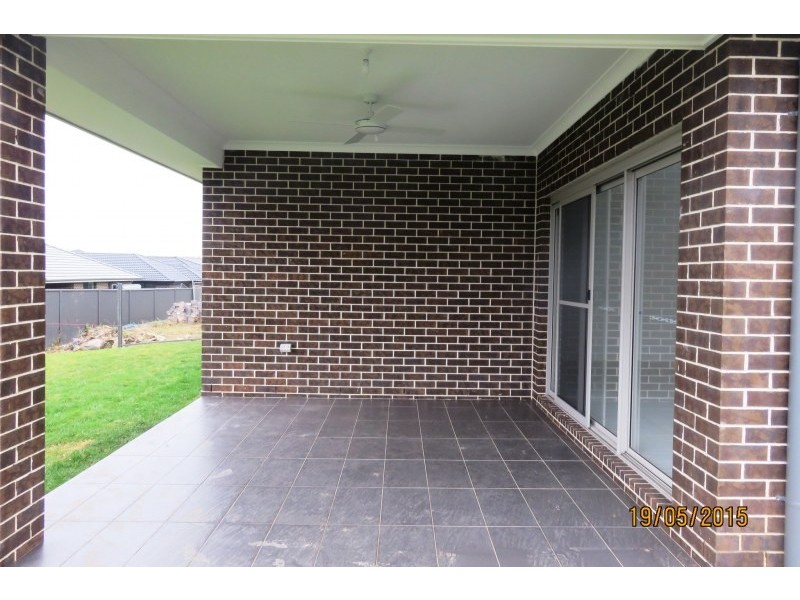 58 Easton Avenue, Spring Farm NSW 2570