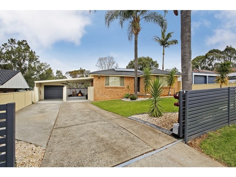 26 Frontignan Street, Eschol Park NSW 2558