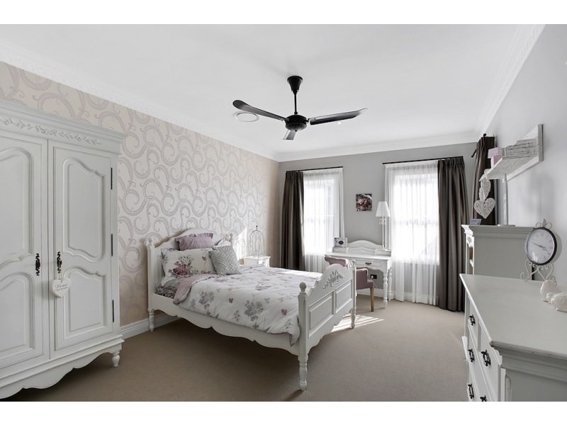 15 The Lanes, Kirkham NSW 2570