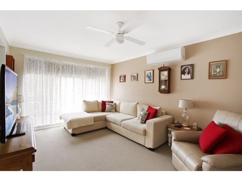 4 Barker Close, Camden South NSW 2570