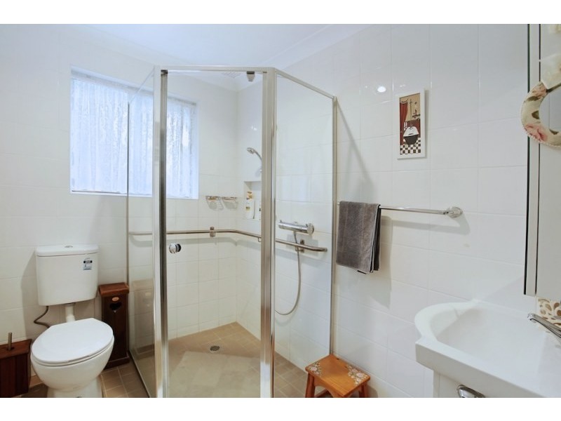 4 Barker Close, Camden South NSW 2570