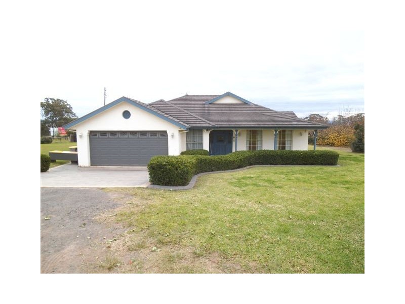 12B Moreton Bay Avenue, Spring Farm NSW 2570