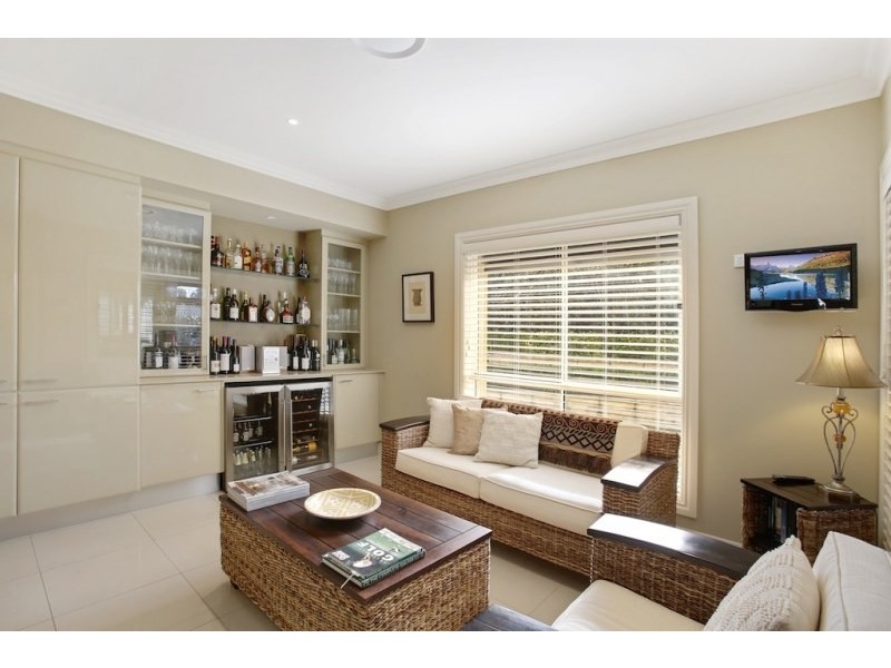 15 Bridgewater Boulevard, Camden Park NSW 2570