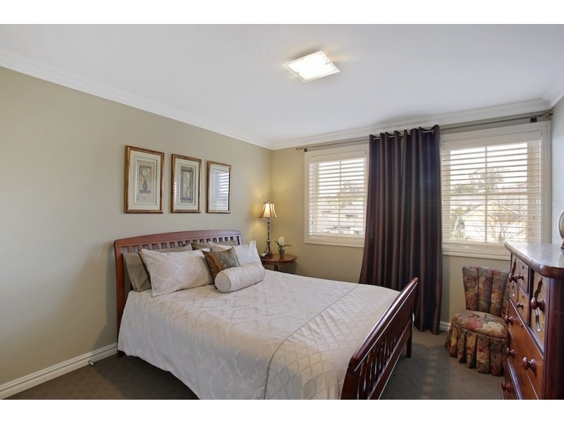 15 Bridgewater Boulevard, Camden Park NSW 2570