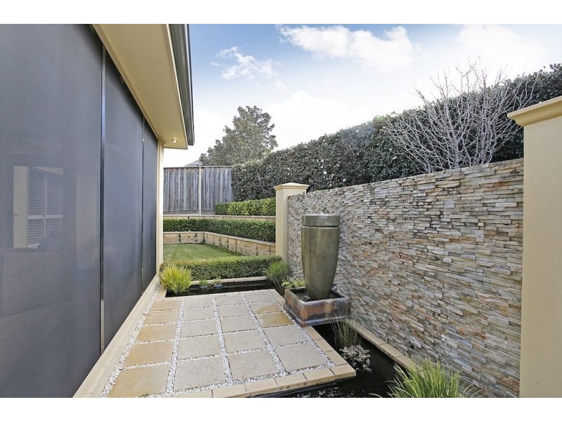 15 Bridgewater Boulevard, Camden Park NSW 2570