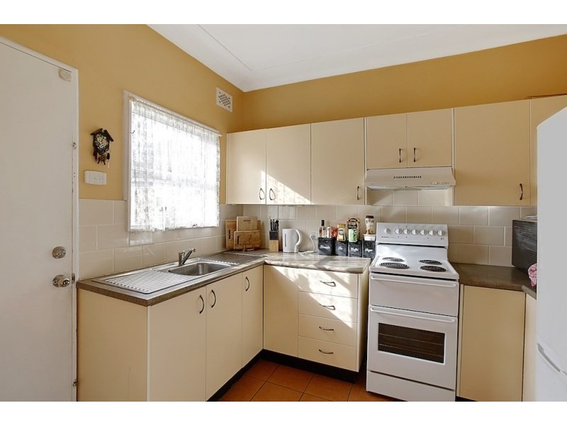 38 & 38a Grandview Drive, Campbelltown NSW 2560