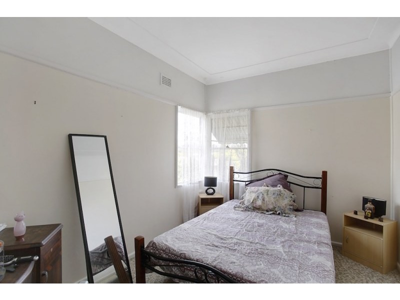 38 & 38a Grandview Drive, Campbelltown NSW 2560