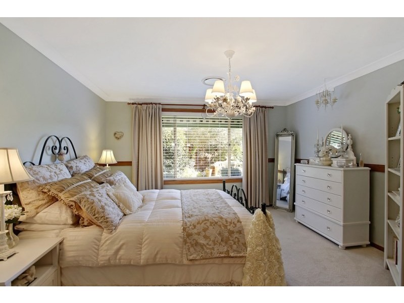 6 Paperbark Place, Narellan Vale NSW 2567