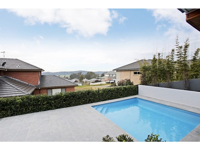 54 MacArthur Circuit, Camden Park NSW 2570