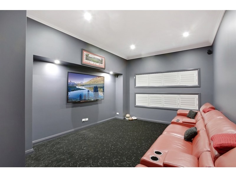 54 MacArthur Circuit, Camden Park NSW 2570