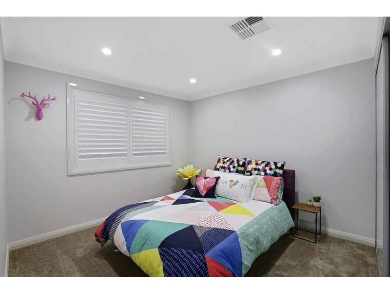 54 MacArthur Circuit, Camden Park NSW 2570