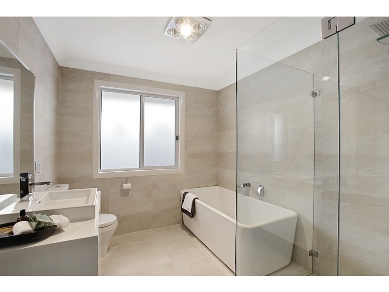 54 MacArthur Circuit, Camden Park NSW 2570