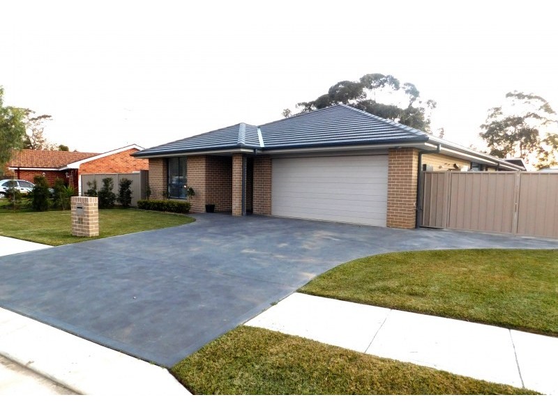 44 Crookston Drive, Camden South NSW 2570