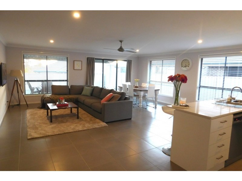 44 Crookston Drive, Camden South NSW 2570