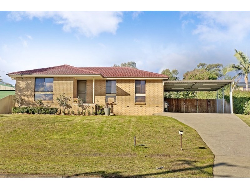 15 Vanderville Street, The Oaks NSW 2570