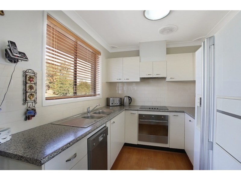 15 Vanderville Street, The Oaks NSW 2570