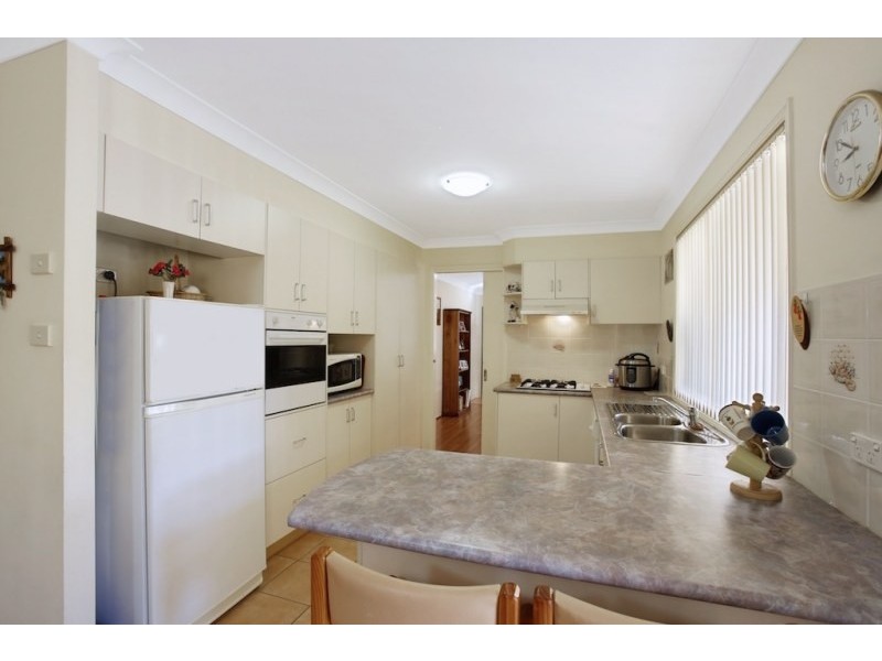 8 Kennedia Place, Mount Annan NSW 2567