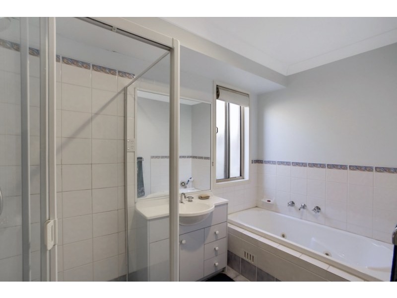 8 Kennedia Place, Mount Annan NSW 2567