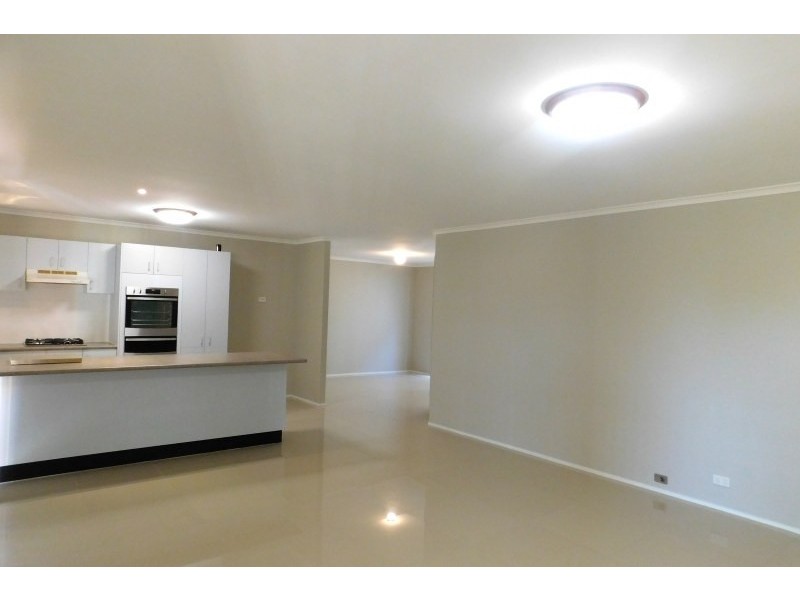 2 Fraser Place, Mount Annan NSW 2567