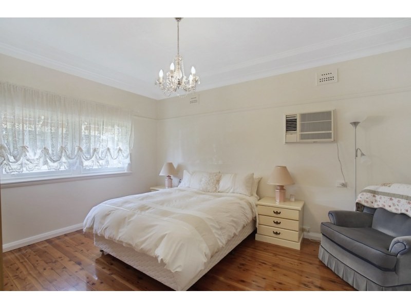 5 Wilkinson Street, Elderslie NSW 2570