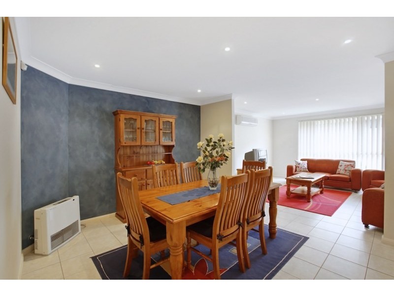 27 Lissanthe Street, Mount Annan NSW 2567