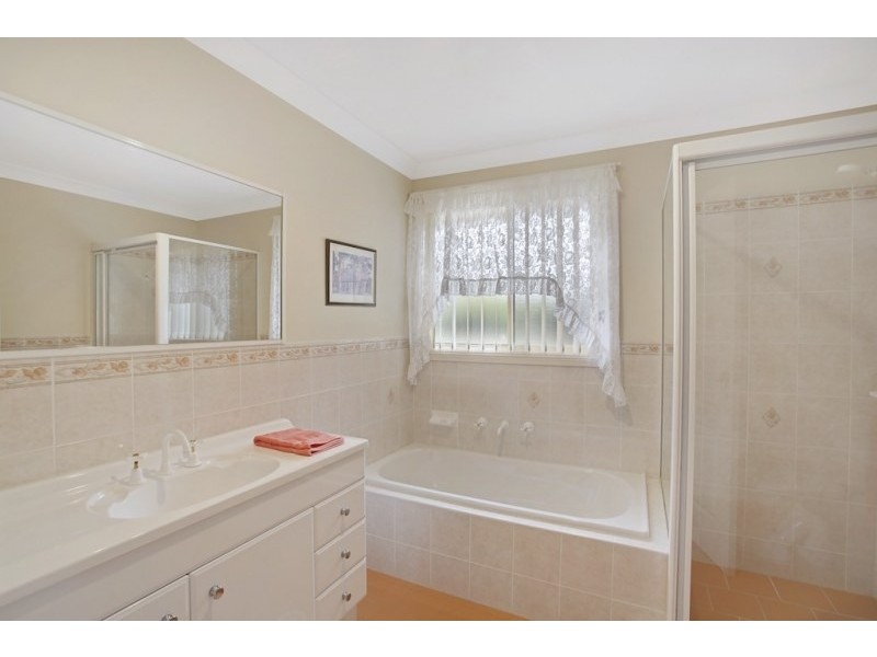 27 Lissanthe Street, Mount Annan NSW 2567