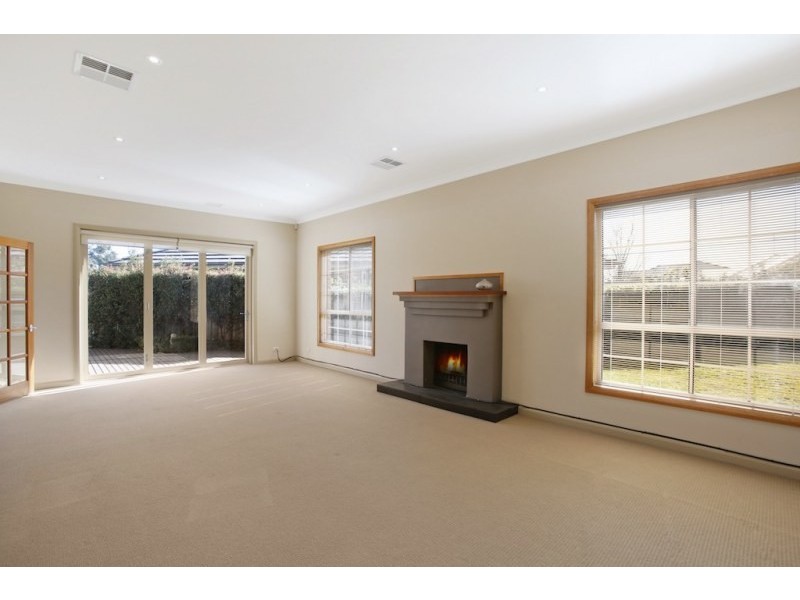 14 Wilmott Court, Camden Park NSW 2570