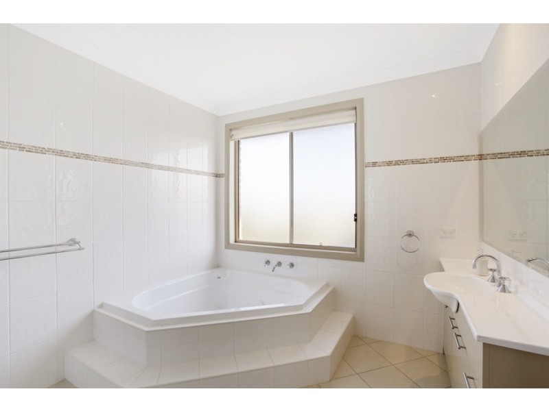 14 Wilmott Court, Camden Park NSW 2570