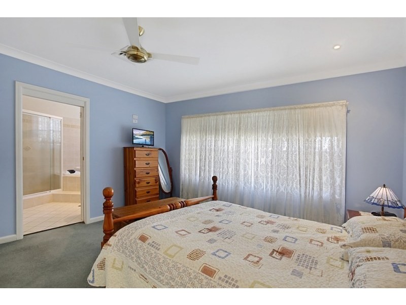 5 Kylie Place, Camden South NSW 2570