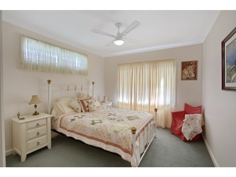 5 Kylie Place, Camden South NSW 2570