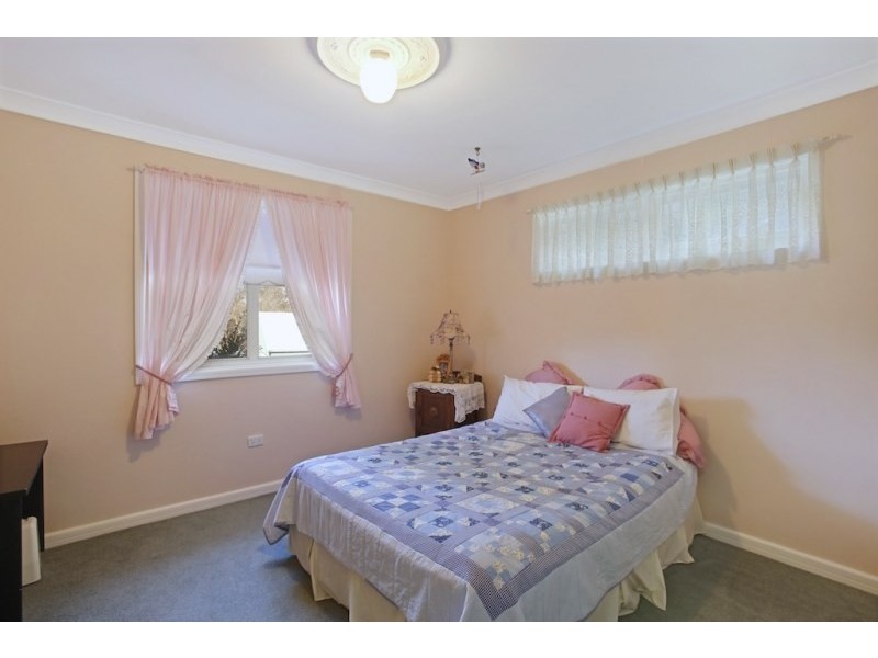 5 Kylie Place, Camden South NSW 2570