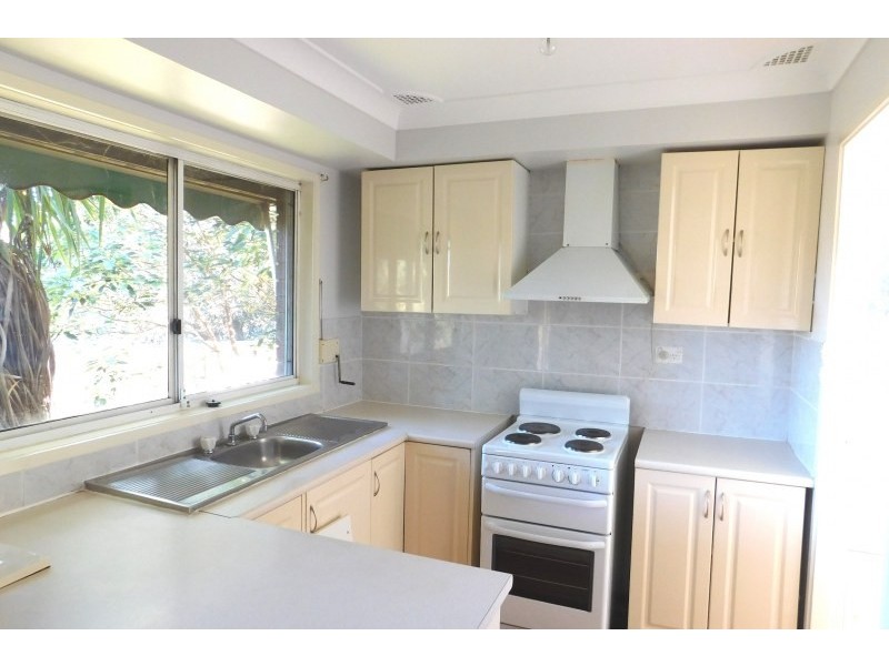 9 Calcite Place, Eagle Vale NSW 2558