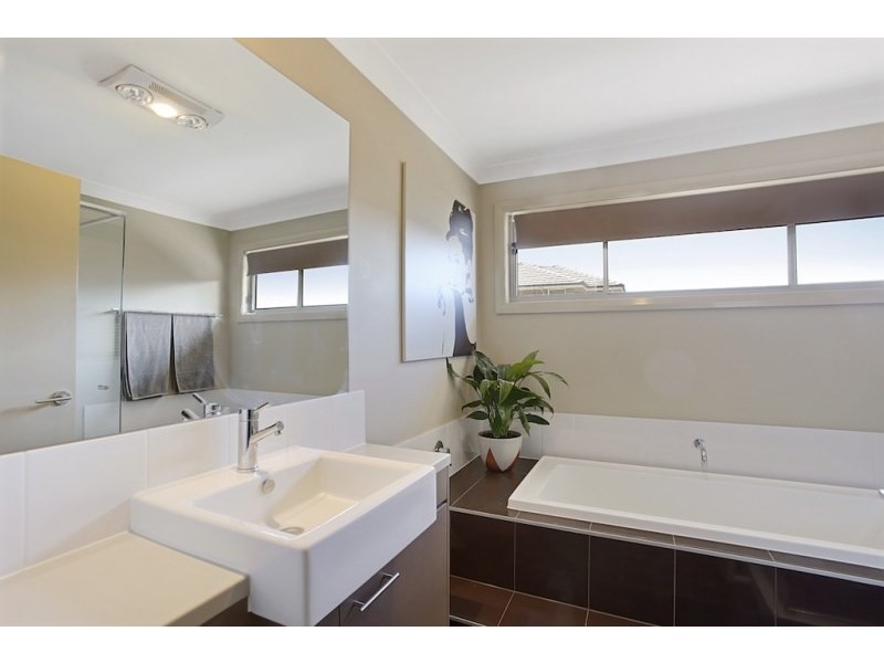 3 Riding Lane, Camden Park NSW 2570