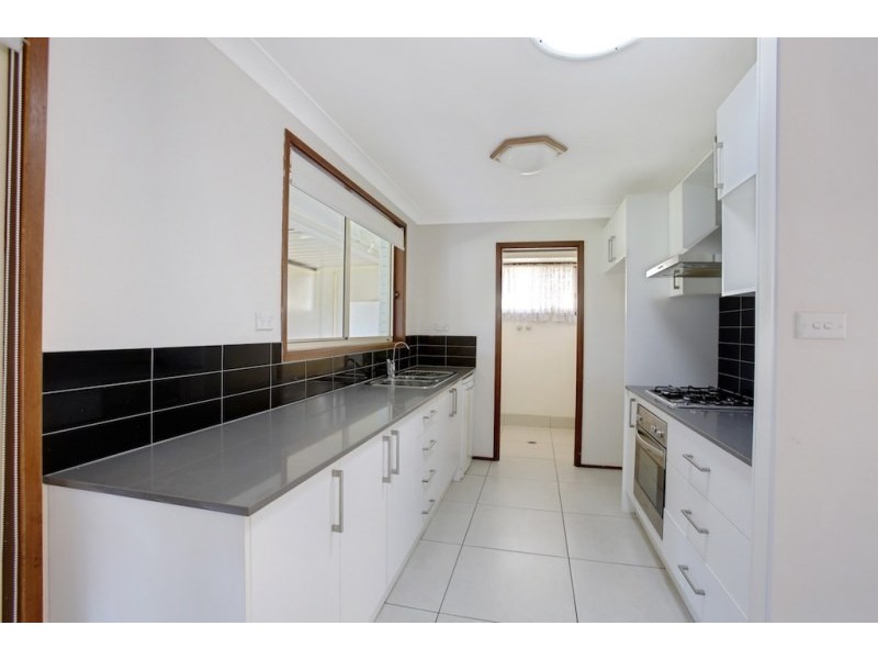 5 Hickey Place, Mount Annan NSW 2567