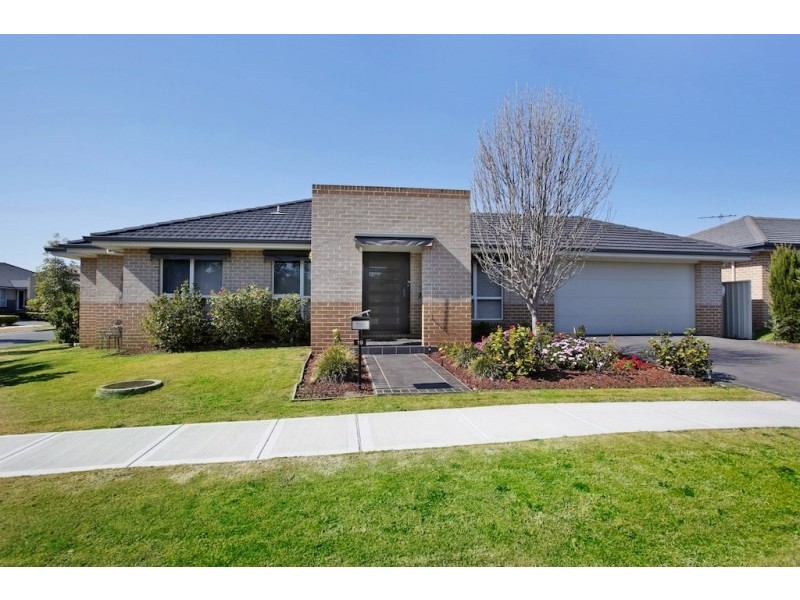 2/19 Swansona Avenue, Mount Annan NSW 2567