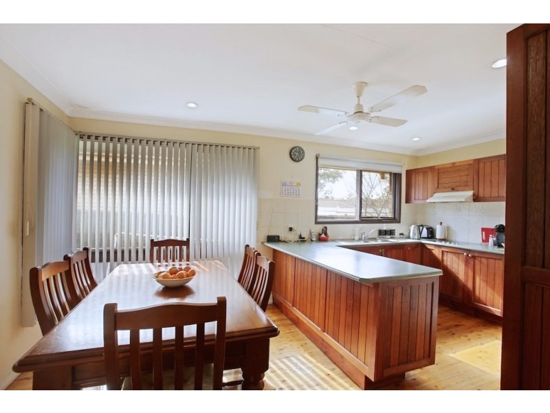 2 Megalong Crescent, Campbelltown NSW 2560