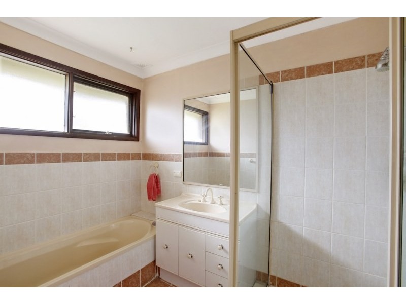 2 Megalong Crescent, Campbelltown NSW 2560