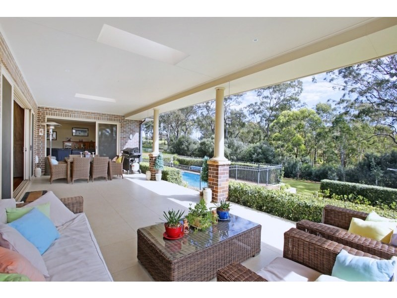 13 Domenics Place, Grasmere NSW 2570