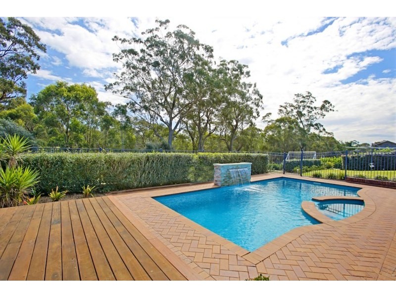 13 Domenics Place, Grasmere NSW 2570