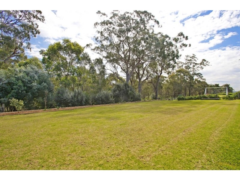 13 Domenics Place, Grasmere NSW 2570