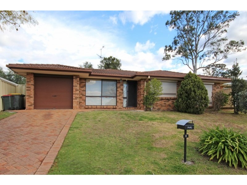 9 Welling Drive, Narellan Vale NSW 2567