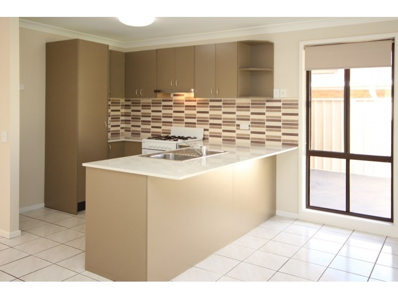 9 Welling Drive, Narellan Vale NSW 2567