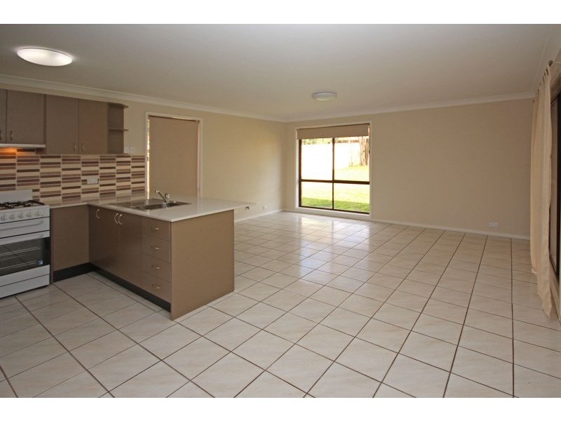 9 Welling Drive, Narellan Vale NSW 2567