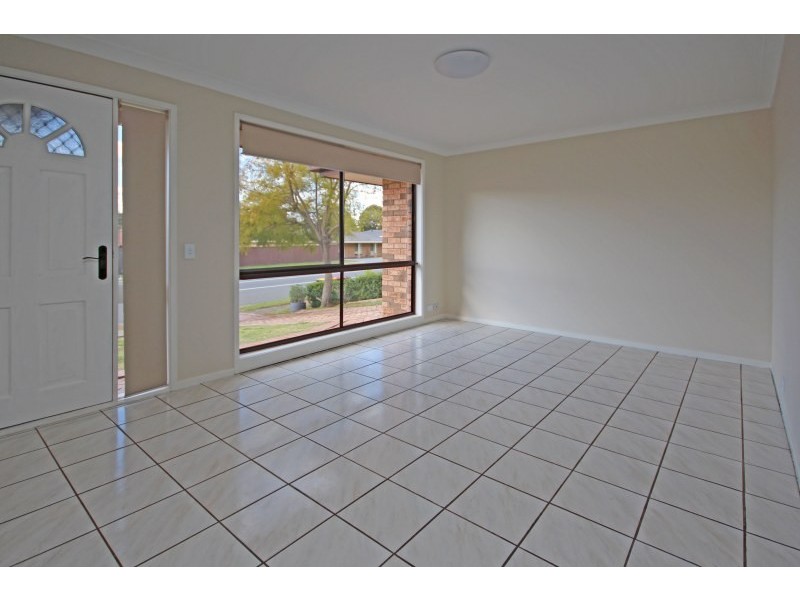 9 Welling Drive, Narellan Vale NSW 2567