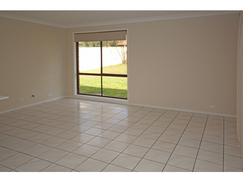 9 Welling Drive, Narellan Vale NSW 2567